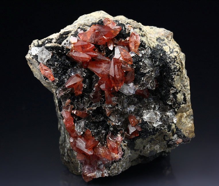 gem RHODOCHROSITE, QUARTZ