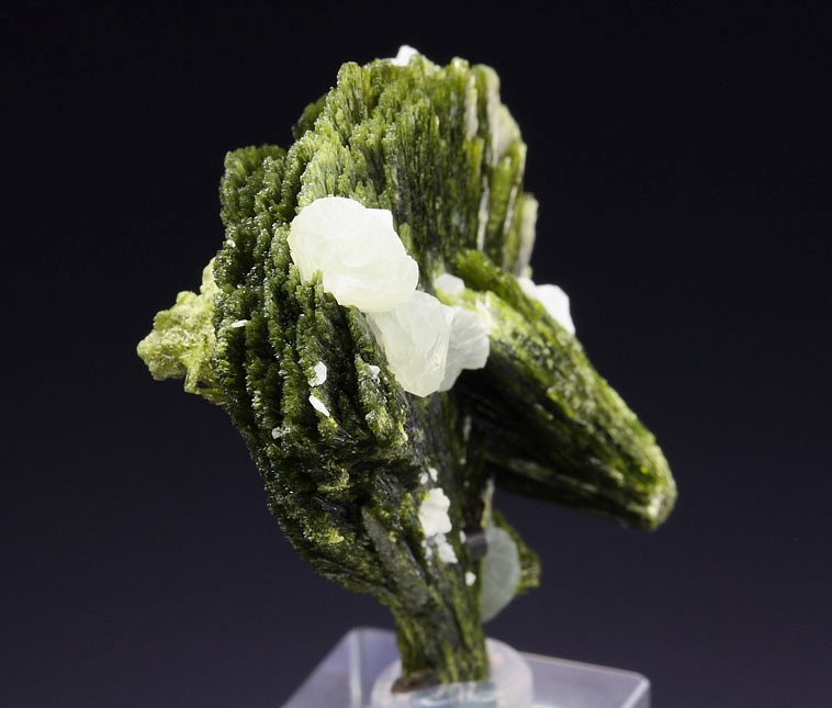 new find - EPIDOTE, PREHNITE