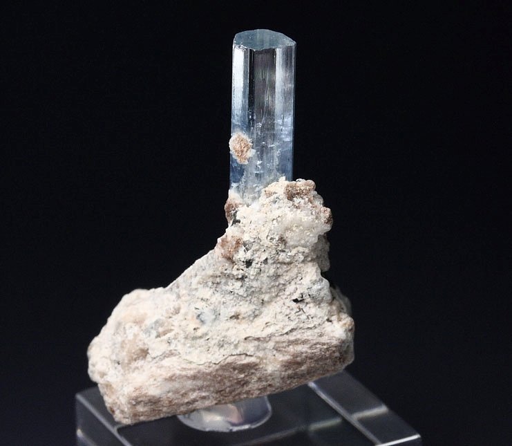 gem BERYL var. AQUAMARINE