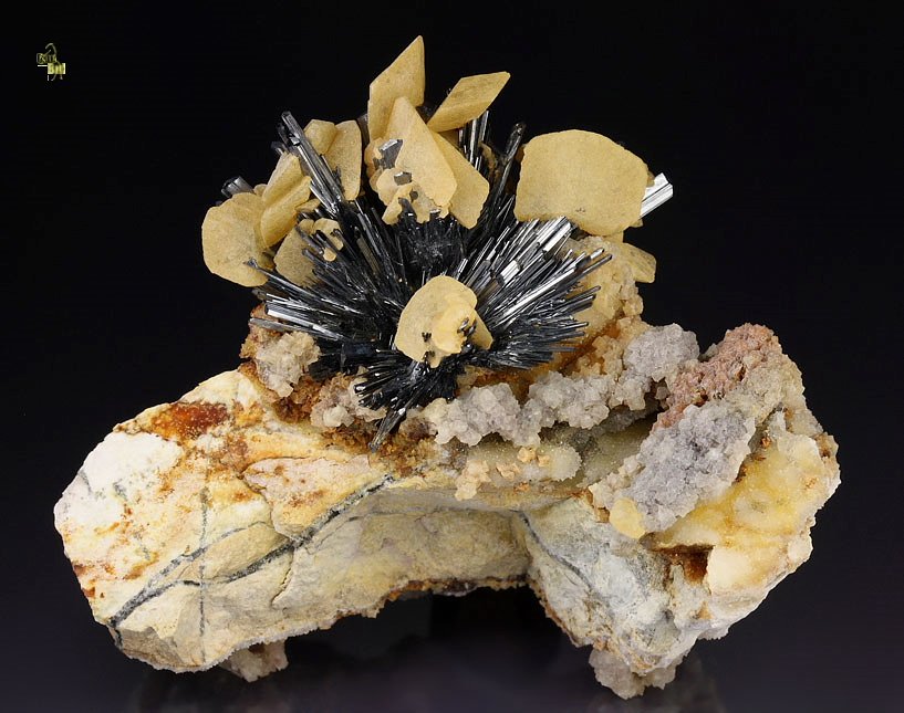 STIBNITE, CALCITE