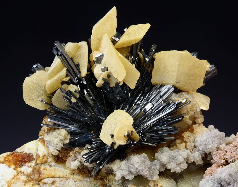 STIBNITE, CALCITE