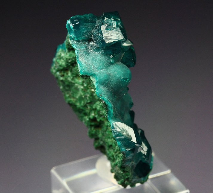 bi-terminated DIOPTASE, MALACHITE