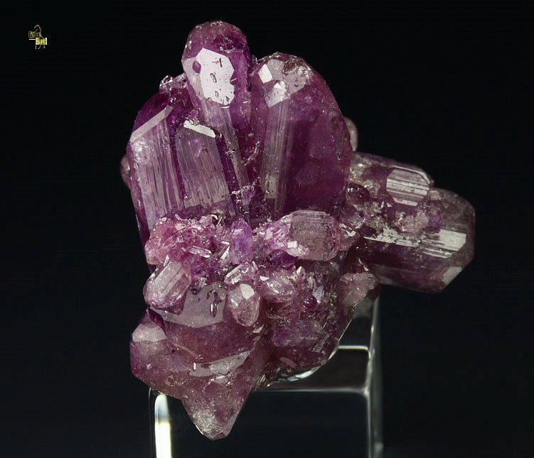 gem VESUVIANITE var. MANGANOAN