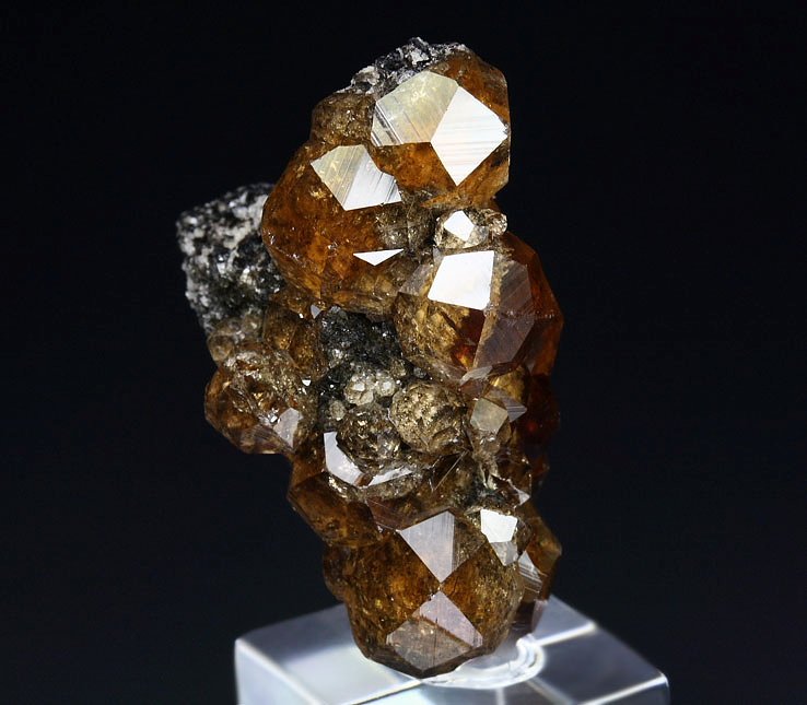 gem GARNET var. GROSSULAR