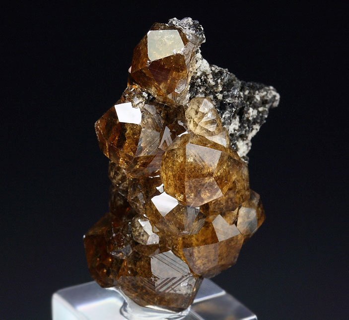 gem GARNET var. GROSSULAR