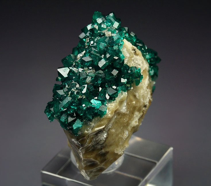 gem DIOPTASE