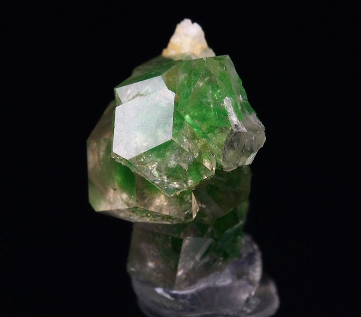 GARNET var. GROSSULAR with GREEN PHANTOMS