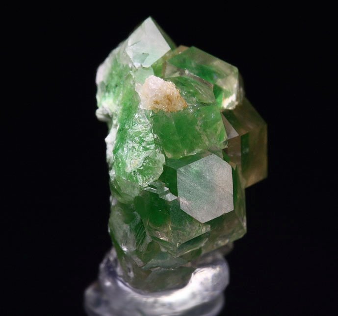 GARNET var. GROSSULAR with GREEN PHANTOMS