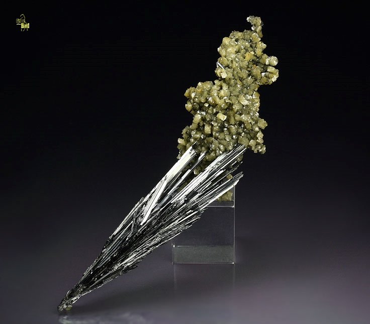 STIBNITE, SIDERITE