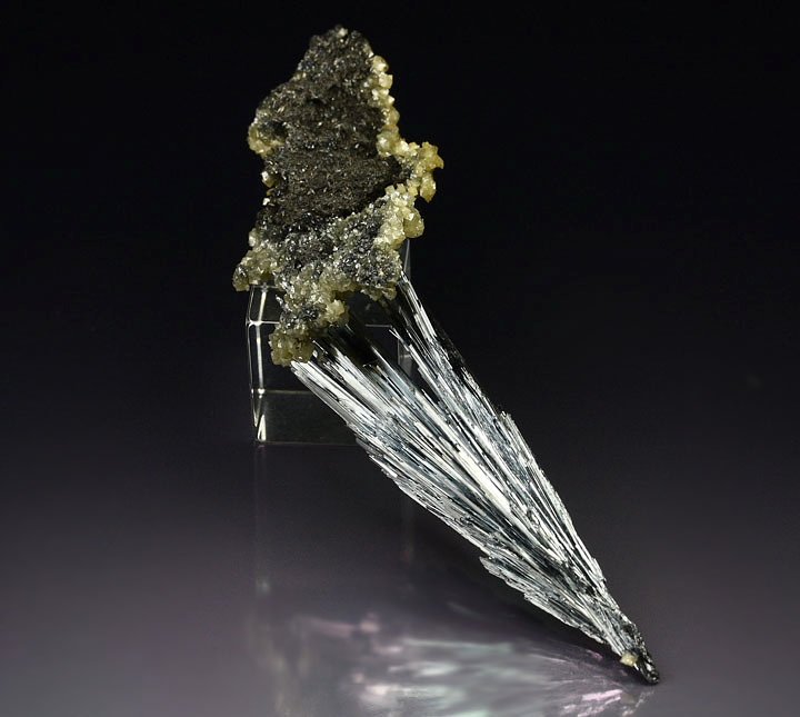 STIBNITE, SIDERITE