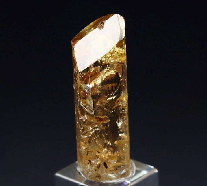 gem TOPAZ var. IMPERIAL TOPAZ