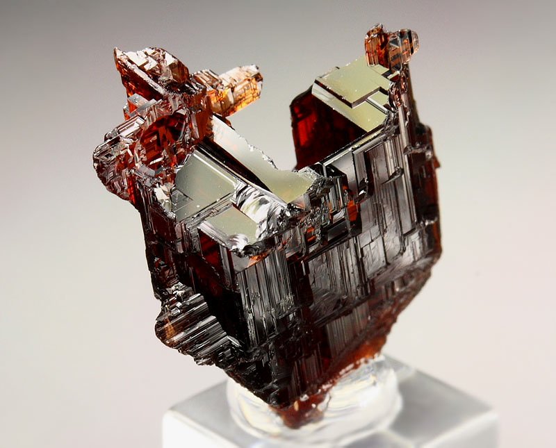 gem GARNET var. SPESSARTINE