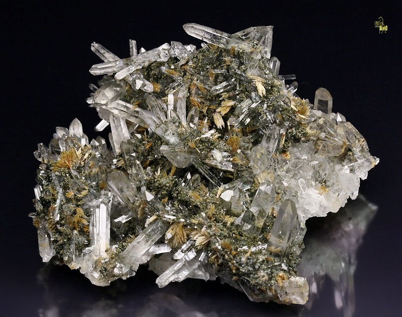 CLINOZOISITE, CLINOCHLORE, QUARTZ