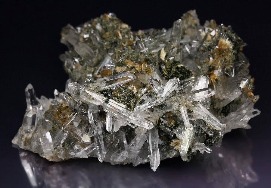 CLINOZOISITE, CLINOCHLORE, QUARTZ