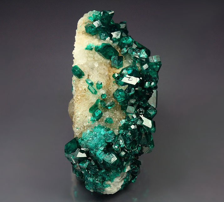 gem DIOPTASE