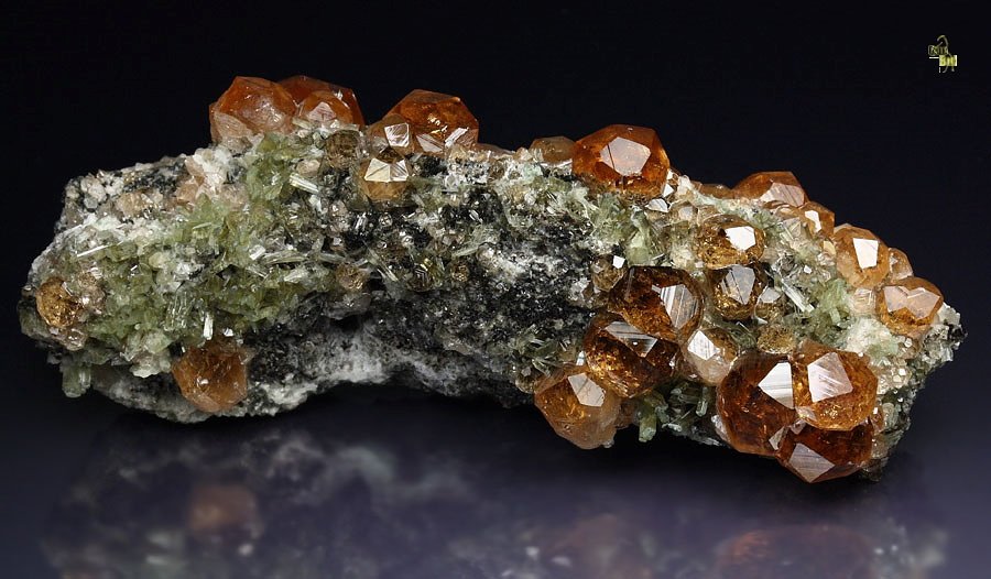 gem GARNET var. GROSSULAR, DIOPSIDE