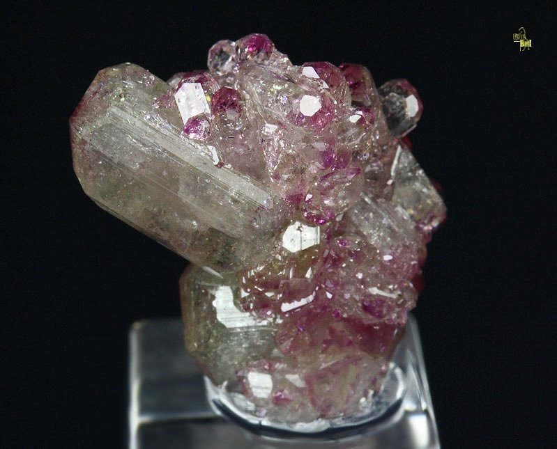 gem VESUVIANITE with RASPBERRY CAPS 