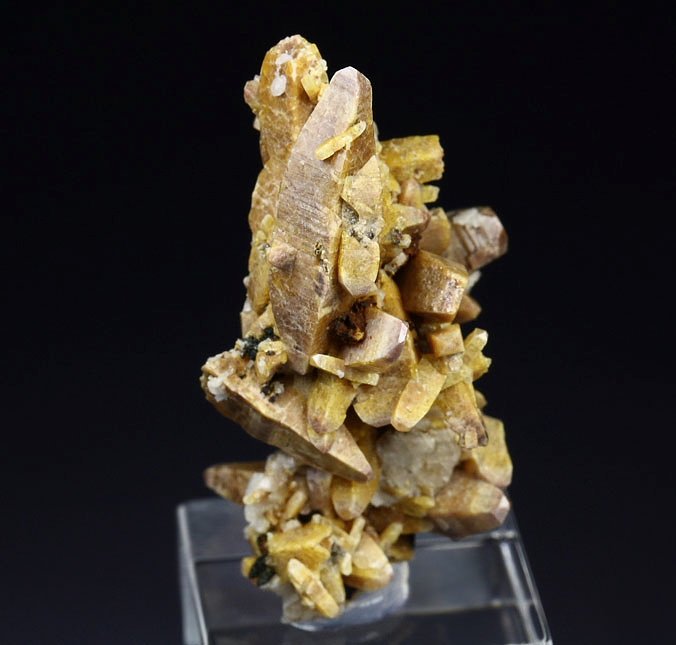 bi-terminated ZIRCON, AEGIRINE, ALBITE