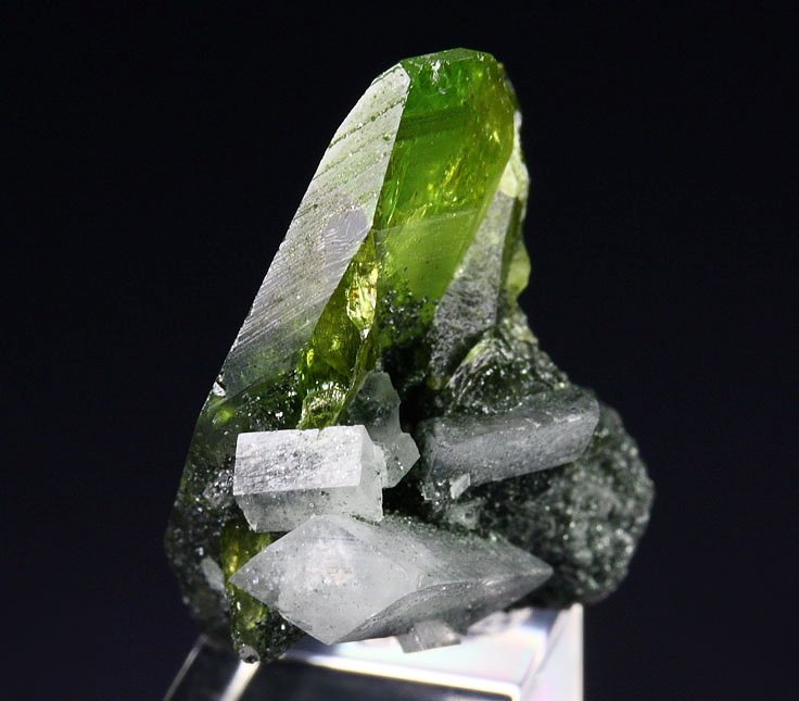 gem TITANITE twinned, K FELDSPAR var. ADULARIA