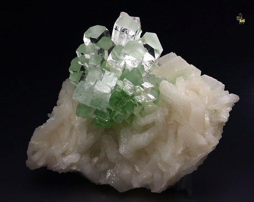 FLUORAPOPHYLLITE-(K) disco ball, STILBITE