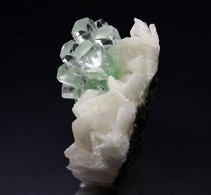 FLUORAPOPHYLLITE-(K) disco ball, STILBITE