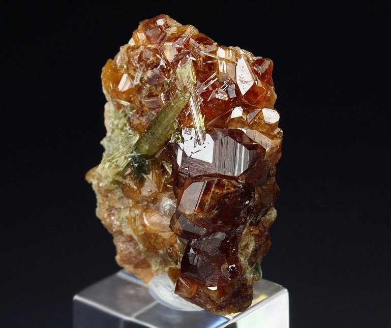 gem GARNET var. HESSONITE, DIOPSIDE