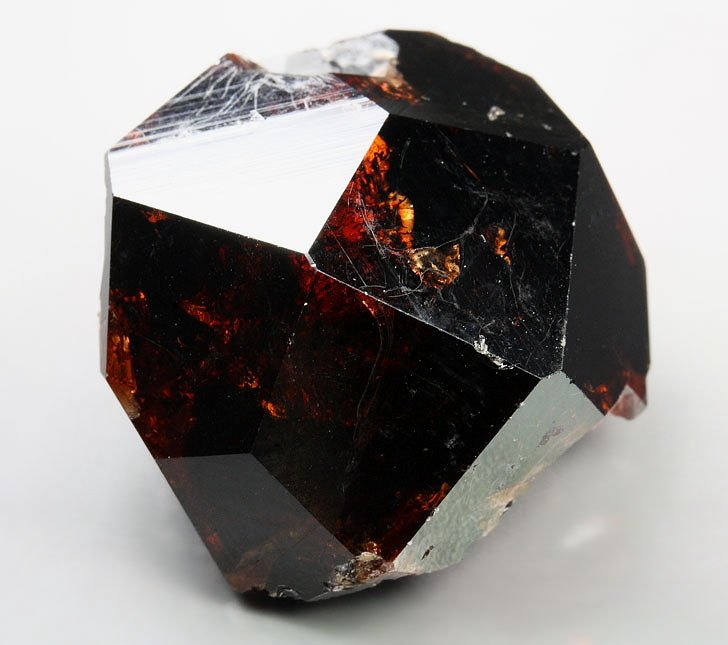 gem GARNET var. SPESSARTINE