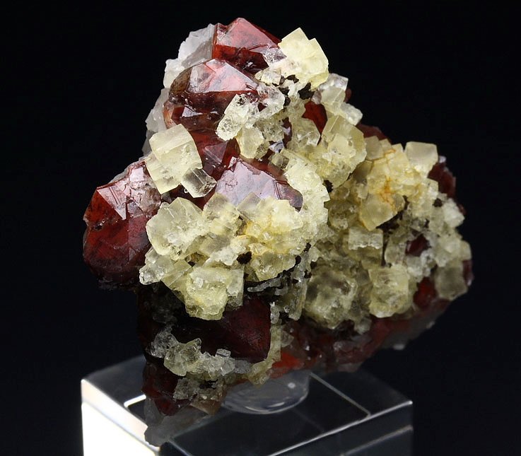 FLUORITE, QUARTZ with red HEMATITE INCLUSIONS