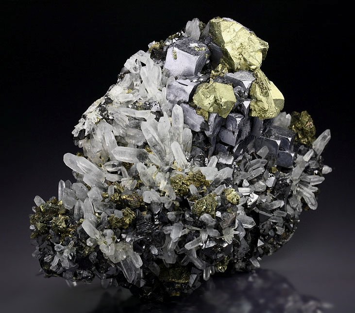 CHALCOPYRITE, skeletal GALENA, SPHALERITE, QUARTZ