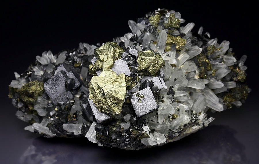 CHALCOPYRITE, skeletal GALENA, SPHALERITE, QUARTZ