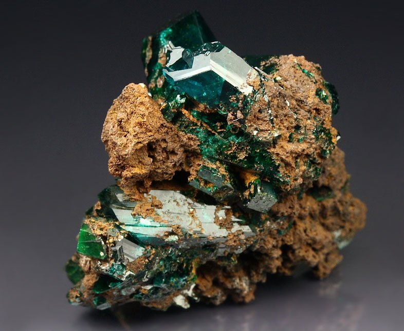 gem DIOPTASE