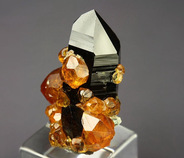 gem GARNET var. SPESSARTINE, QUARTZ var. SMOKY