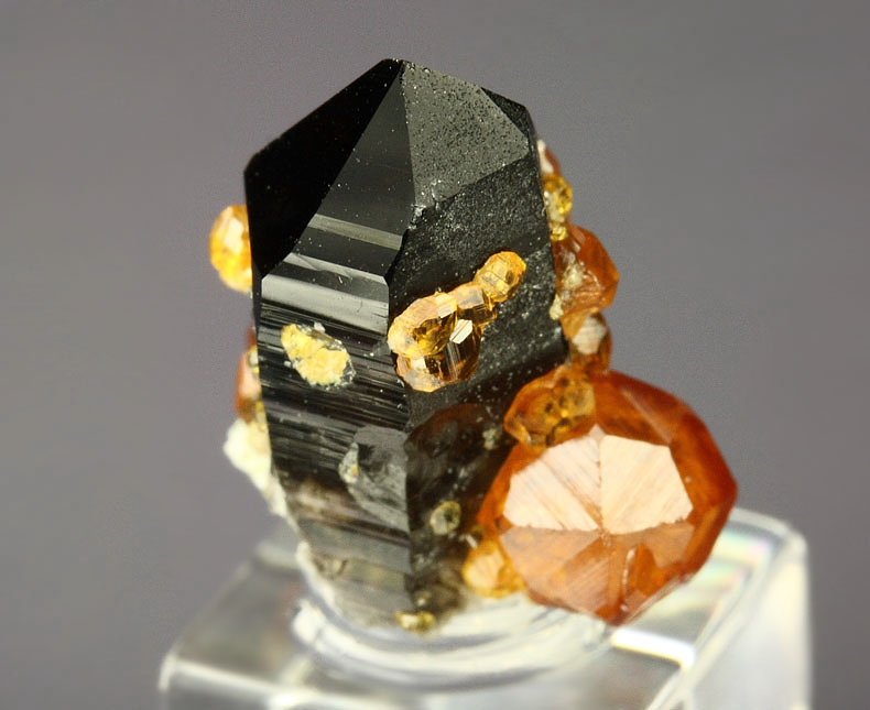 gem GARNET var. SPESSARTINE, QUARTZ var. SMOKY