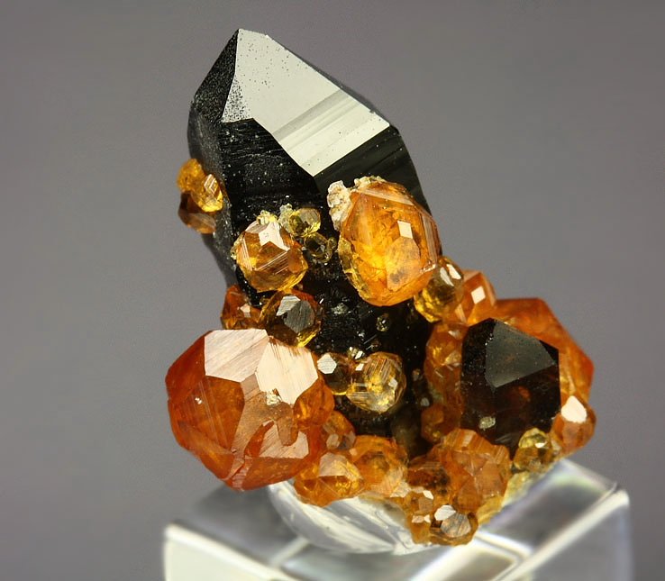 gem GARNET var. SPESSARTINE, QUARTZ var. SMOKY