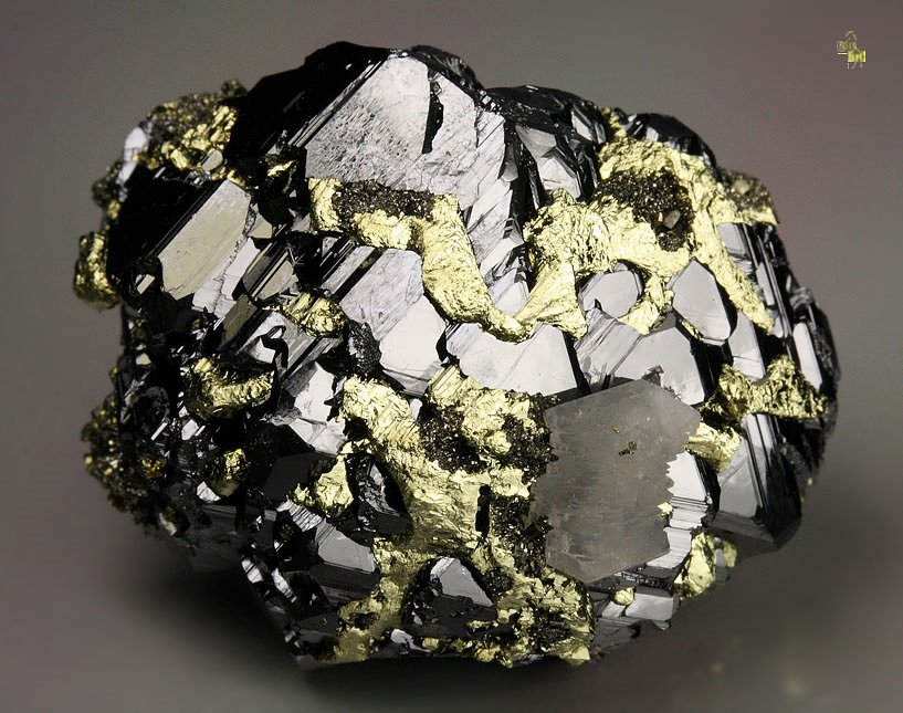 skeletal SPHALERITE, CHALCOPYRITE, PYRITE, CALCITE