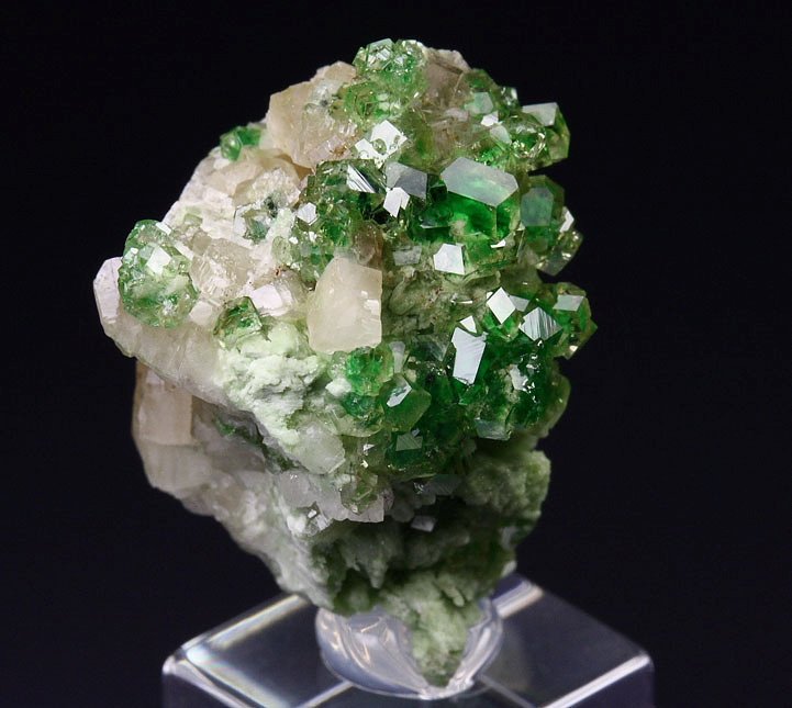 gem GARNET var. GROSSULAR with GREEN CHROMIAN PHANTOMS, PREHNITE