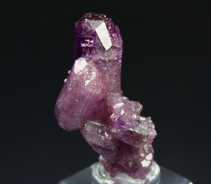 gem VESUVIANITE var. MANGANOAN bi-terminated