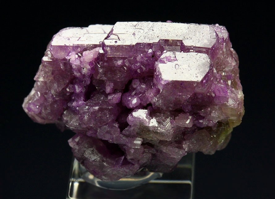 VESUVIANITE var. MANGANOAN