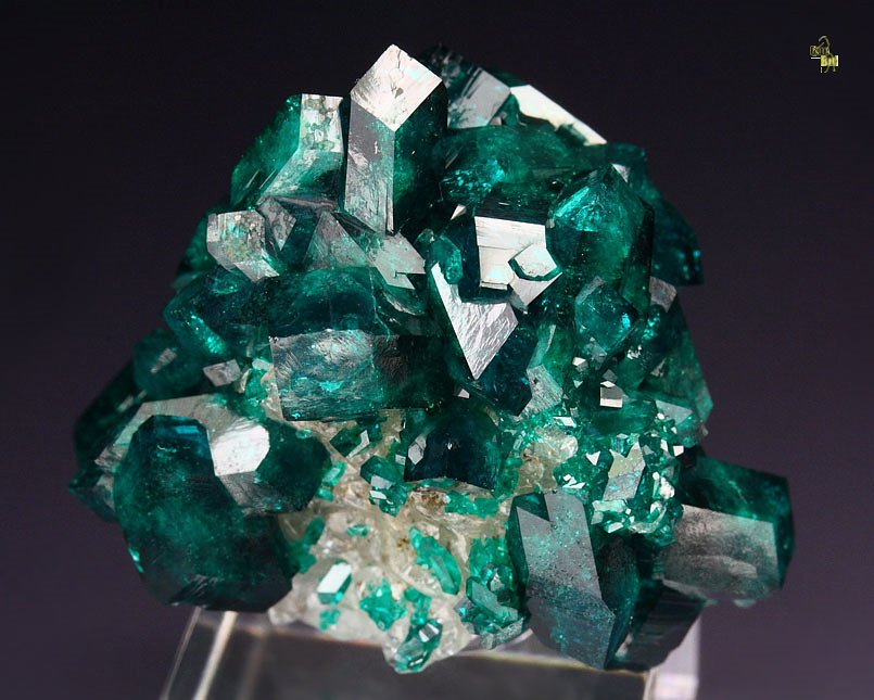 gem DIOPTASE, CALCITE