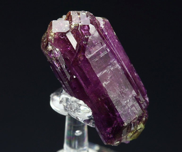 gem VESUVIANITE var. MANGANOAN bi-terminated