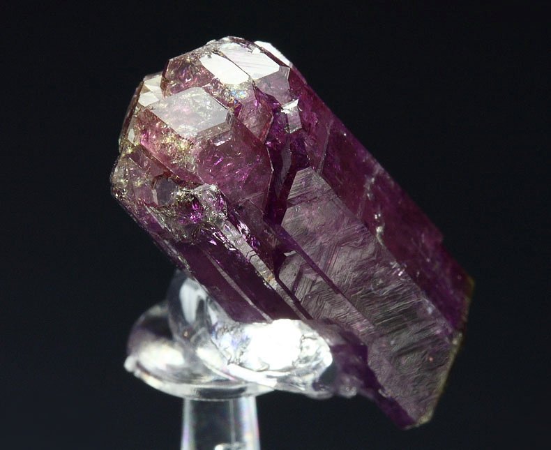 gem VESUVIANITE var. MANGANOAN bi-terminated