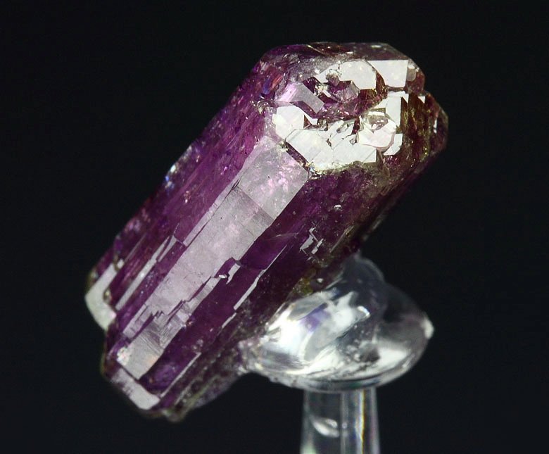 gem VESUVIANITE var. MANGANOAN bi-terminated