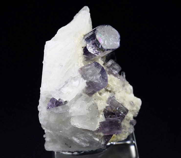 gem FLUORAPATITE, ALBITE