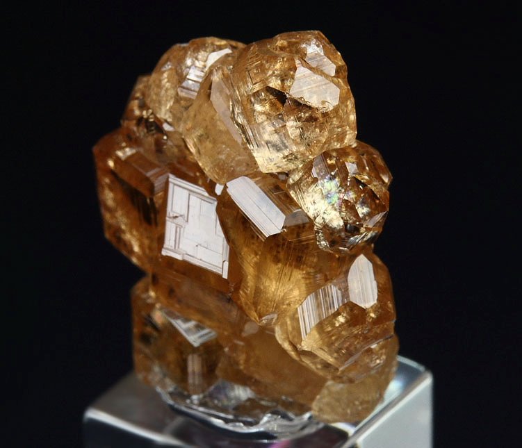 gem GARNET var. GROSSULAR