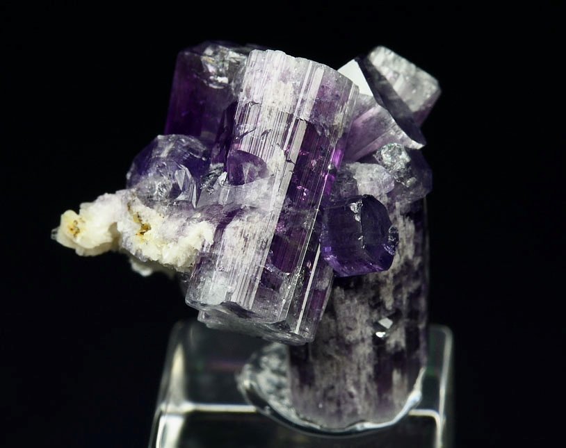 gem FLUORAPATITE bi-terminated, ALBITE