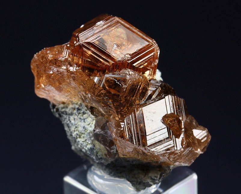 gem GARNET var. GROSSULAR