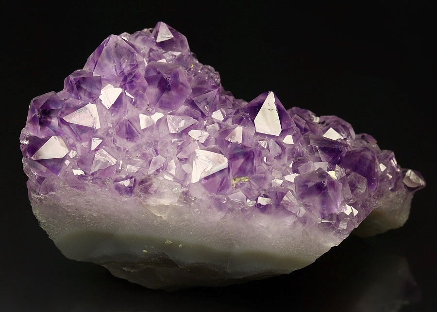 QUARTZ var. AMETHYST