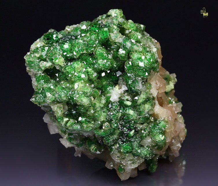 GARNET var. GROSSULAR var. CHROMIAN, PREHNITE