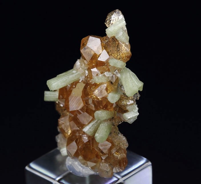 gem GARNET var. GROSSULAR, DIOPSIDE