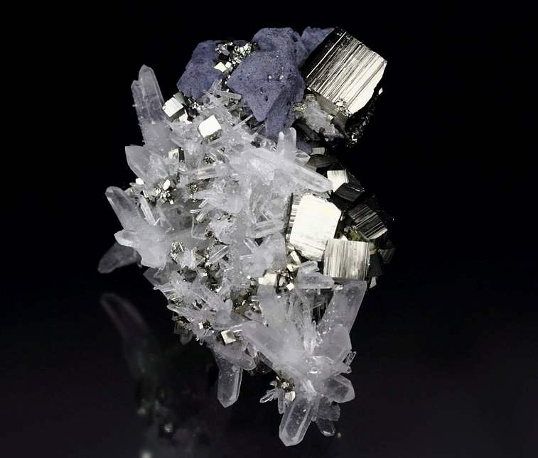 floater - PYRITE, GALENA, bi-terminated QUARTZ